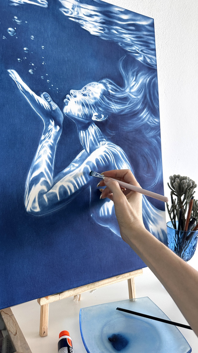 The Mermaid's Kiss – Fleeting Memory, Underwater Reflections in Blue Ocean